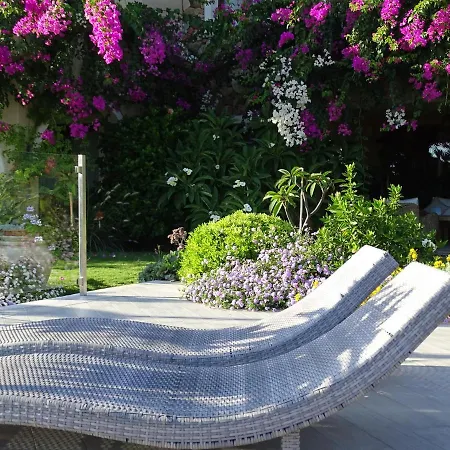 Hotel Mariposas 3*