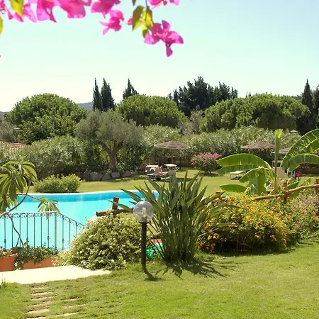 Mariposas Otel